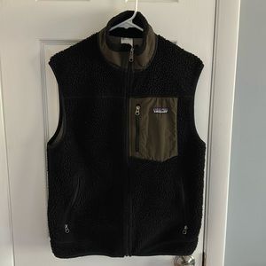 Patagonia Men’s Black Fleece Vest